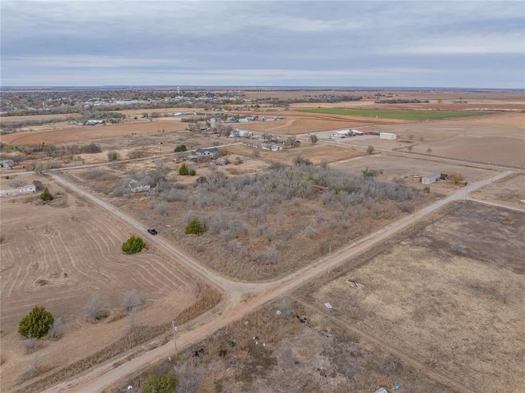 Photo 4 — S Blaine St/ 2nd Street, Hobart, OK 73651