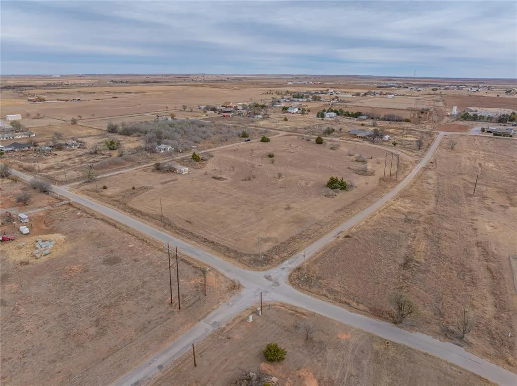 Photo 6 — S Stephenson St (Kenneth O'Neal Dr)/ E 3rd Street, Hobart, OK 73651