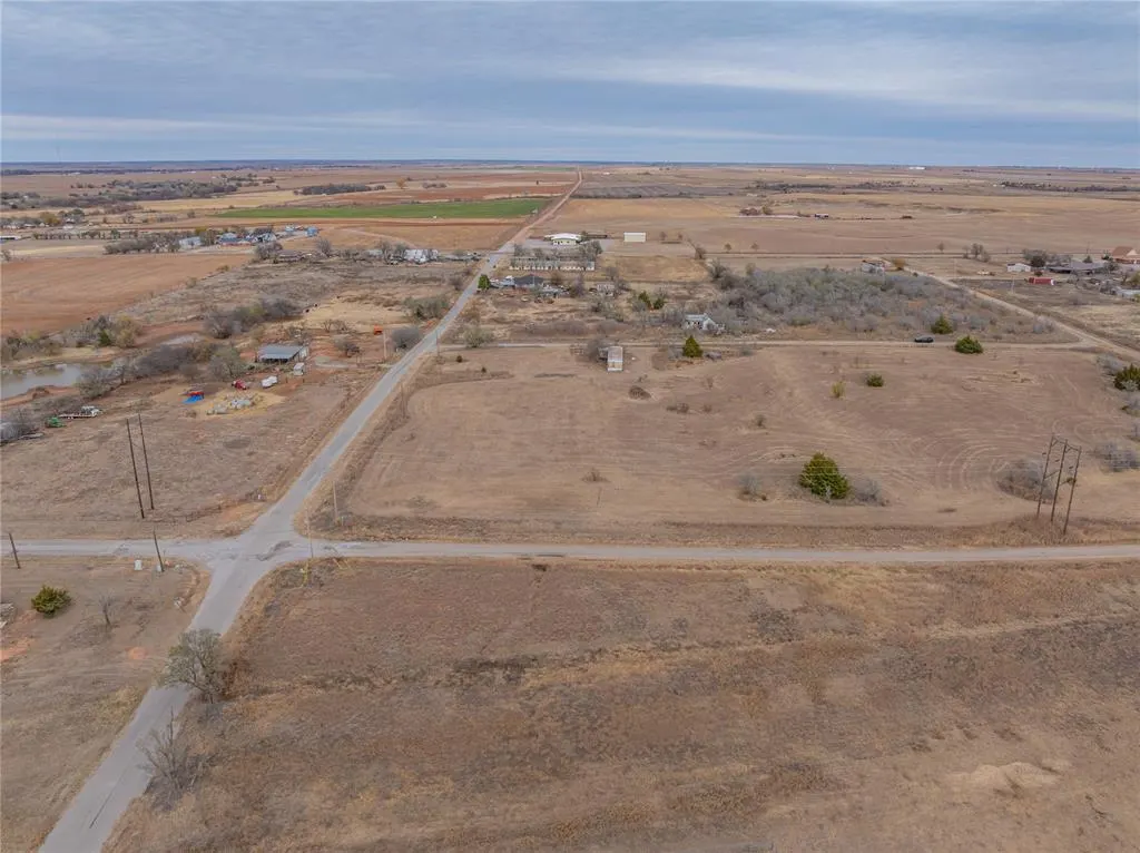 Photo 7 — S Stephenson St (Kenneth O'Neal Dr)/ E 3rd Street, Hobart, OK 73651