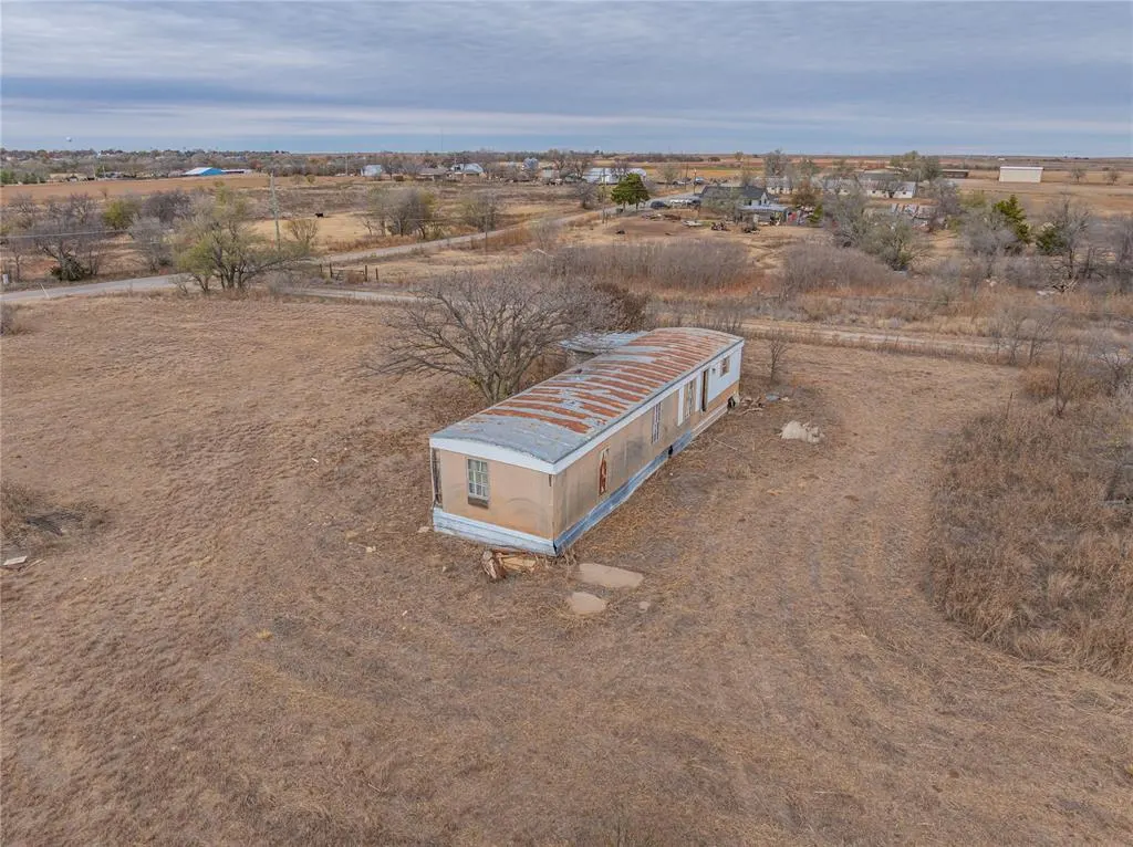 Photo 13 — S Stephenson St (Kenneth O'Neal Dr)/ E 3rd Street, Hobart, OK 73651