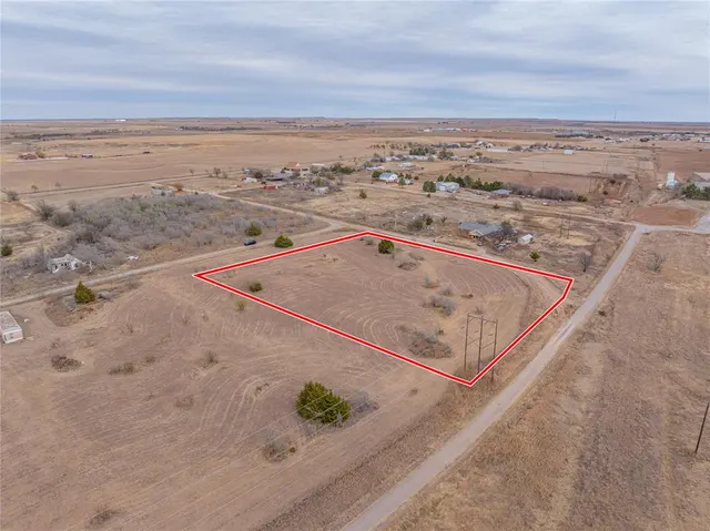 Photo 7 — S Blaine St/ 3rd Street, Hobart, OK 73651