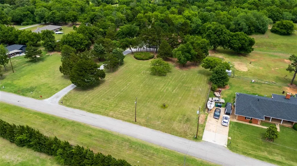 Photo 2 — 6414 NE Prospect Street, Oklahoma City, OK 73111