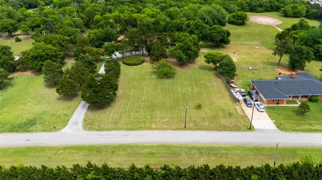 Photo 3 — 6414 NE Prospect Street, Oklahoma City, OK 73111