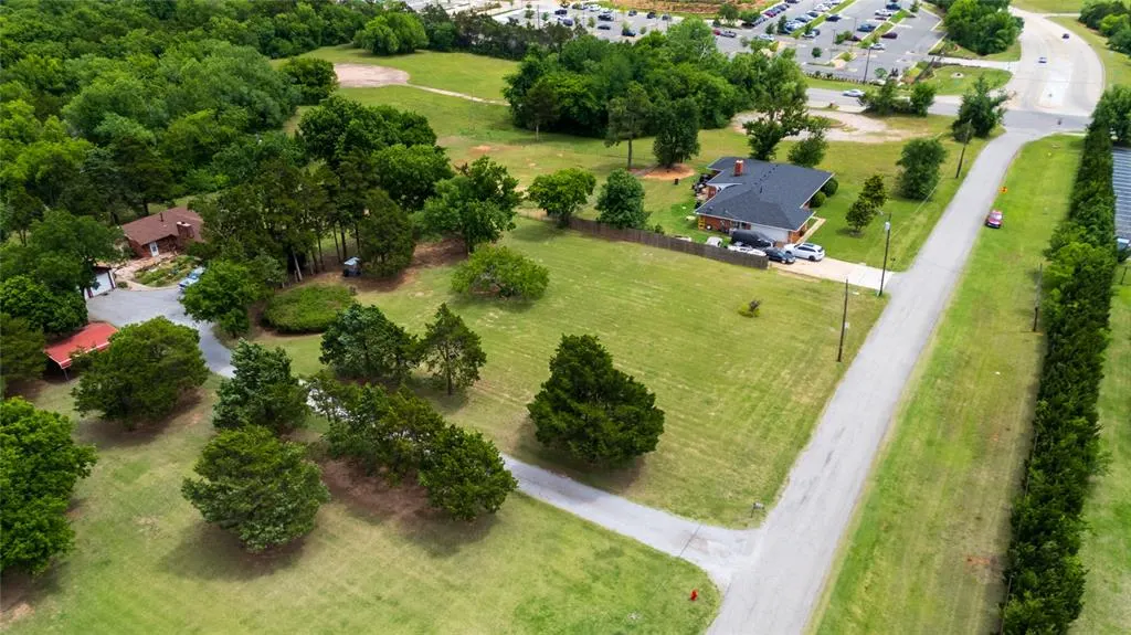 Photo 5 — 6414 NE Prospect Street, Oklahoma City, OK 73111