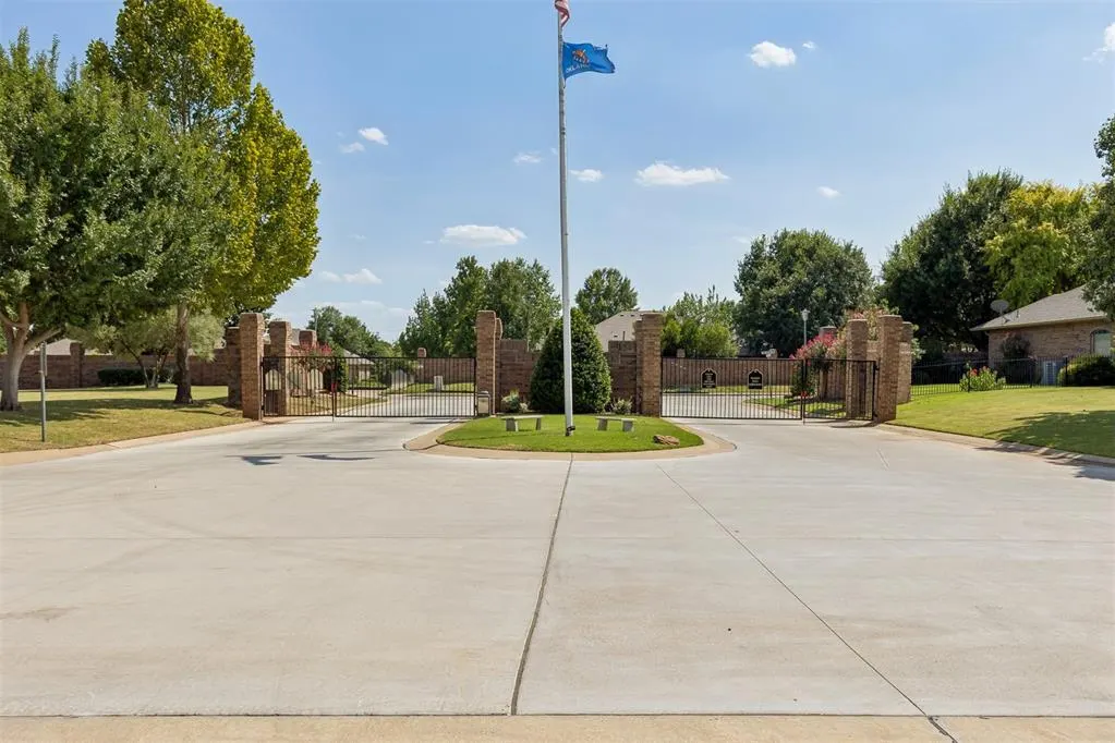 Photo 40 — 16013 Sonoma Drive, Edmond, OK 73013