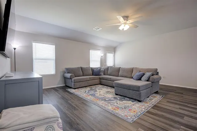 Photo 5 — 467 SE 7th Place, Newcastle, OK 73065