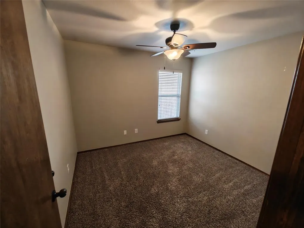 Photo 15 — 4213 Kensington Drive, Oklahoma City, OK 73160