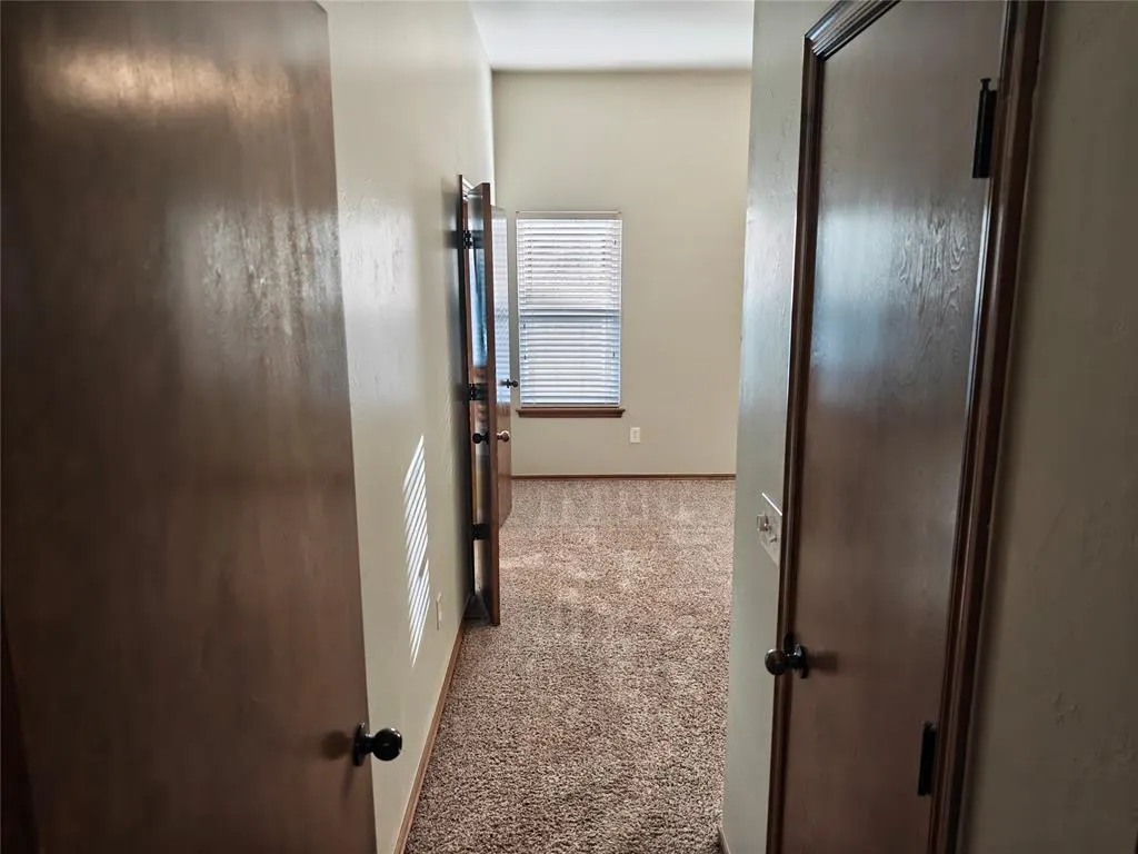 Photo 17 — 4213 Kensington Drive, Oklahoma City, OK 73160