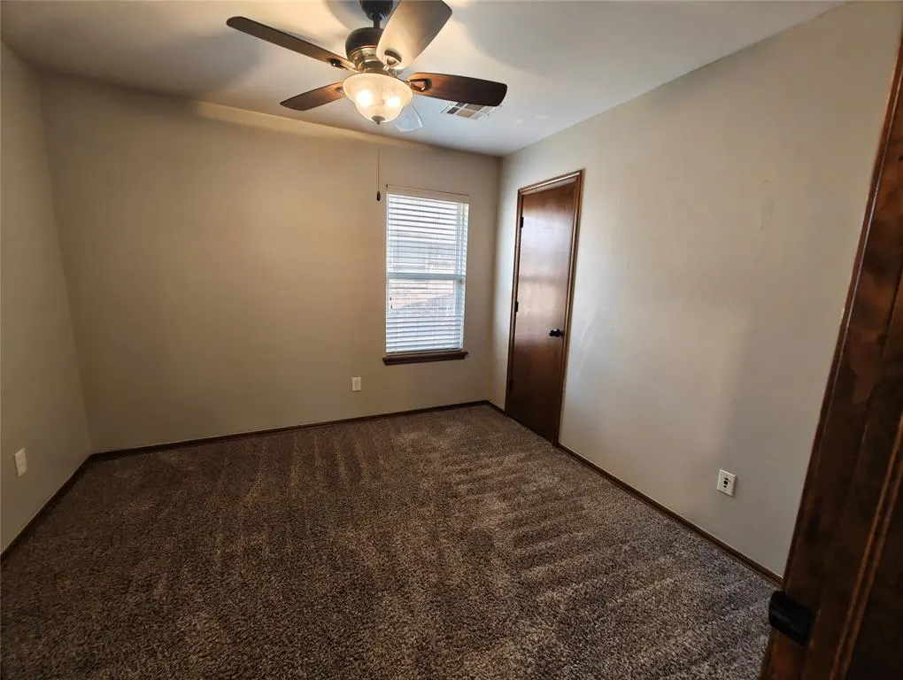 Photo 16 — 4213 Kensington Drive, Oklahoma City, OK 73160
