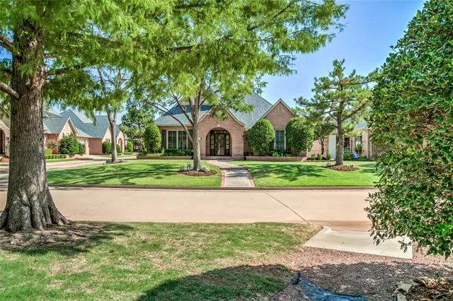 Photo 3 — 2934 NW 160th Street, Edmond, OK 73013