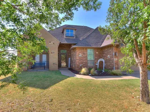 Photo 5 — 13305 Ambleside Drive, Yukon, OK 73099