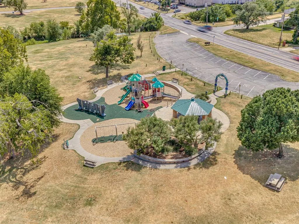 Photo 31 — 3825 NW 26th Street, Oklahoma City, OK 73107