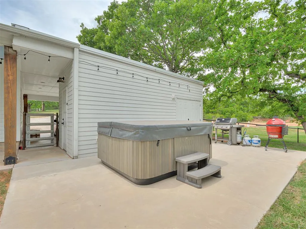 Photo 12 — 3001 NE 80th Avenue, Norman, OK 73026