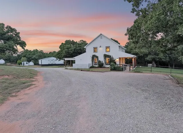 Photo 2 — 3001 NE 80th Avenue, Norman, OK 73026