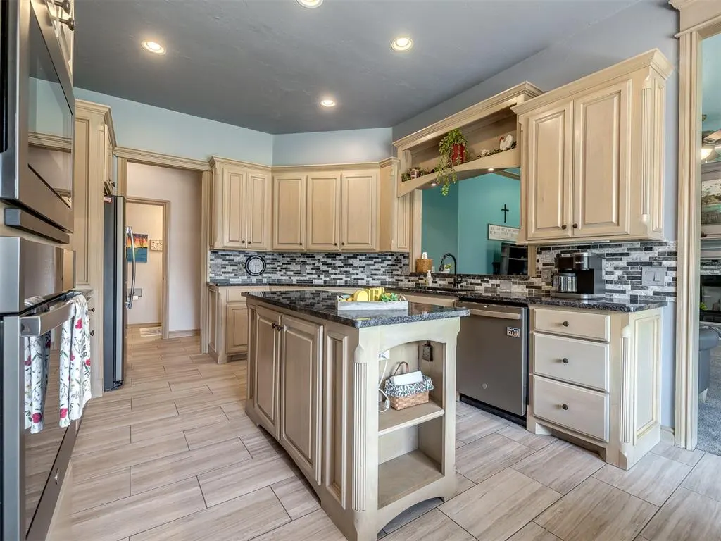 Photo 15 — 4612 NW 160th Terrace, Edmond, OK 73013