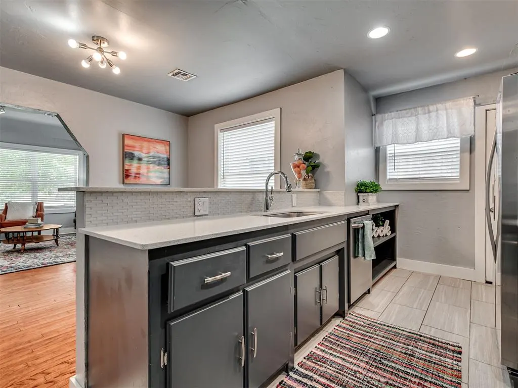 Photo 10 — 116 NW 31st Street, Oklahoma City, OK 73118