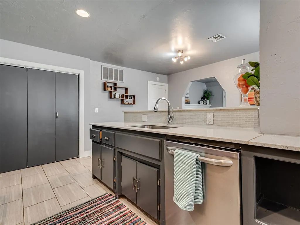 Photo 11 — 116 NW 31st Street, Oklahoma City, OK 73118