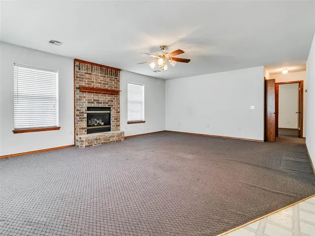 Photo 6 — 209 S 6th Avenue, Stroud, OK 74079