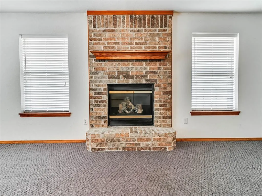 Photo 11 — 209 S 6th Avenue, Stroud, OK 74079