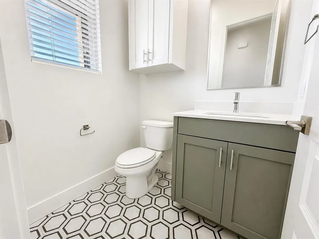 Photo 14 — 2537 NW 130th Street, Oklahoma City, OK 73120