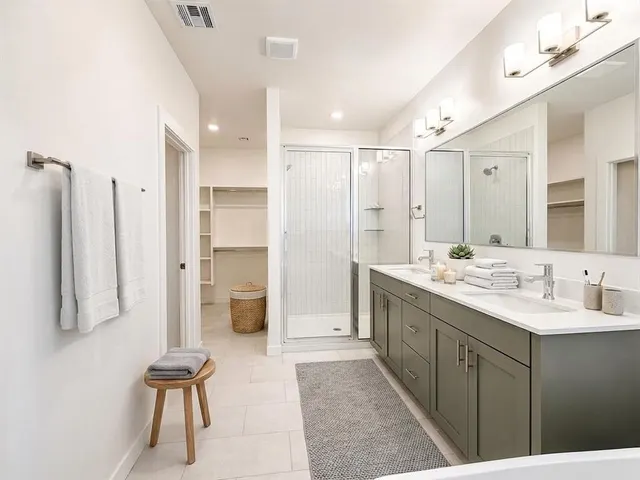 Photo 6 — 2537 NW 130th Street, Oklahoma City, OK 73120
