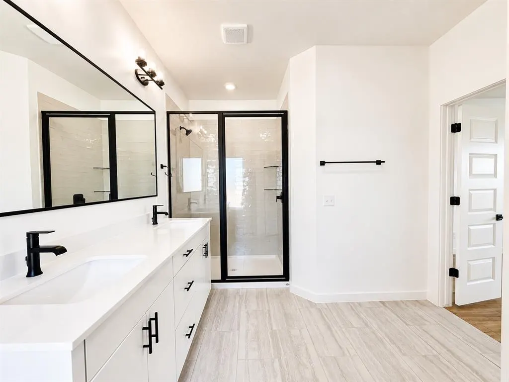 Photo 16 — 18029 Anthem Boulevard, Edmond, OK 73012