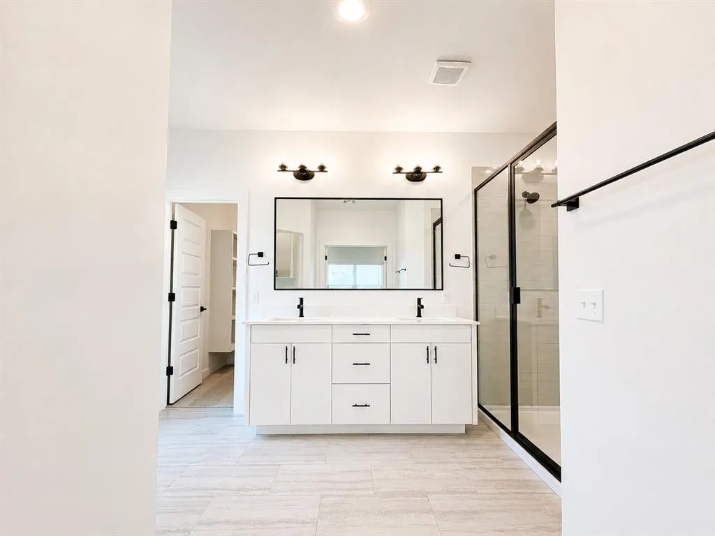Photo 17 — 18029 Anthem Boulevard, Edmond, OK 73012