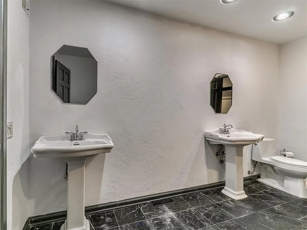 Photo 28 — 6441 Brandywine Lane, Oklahoma City, OK 73116