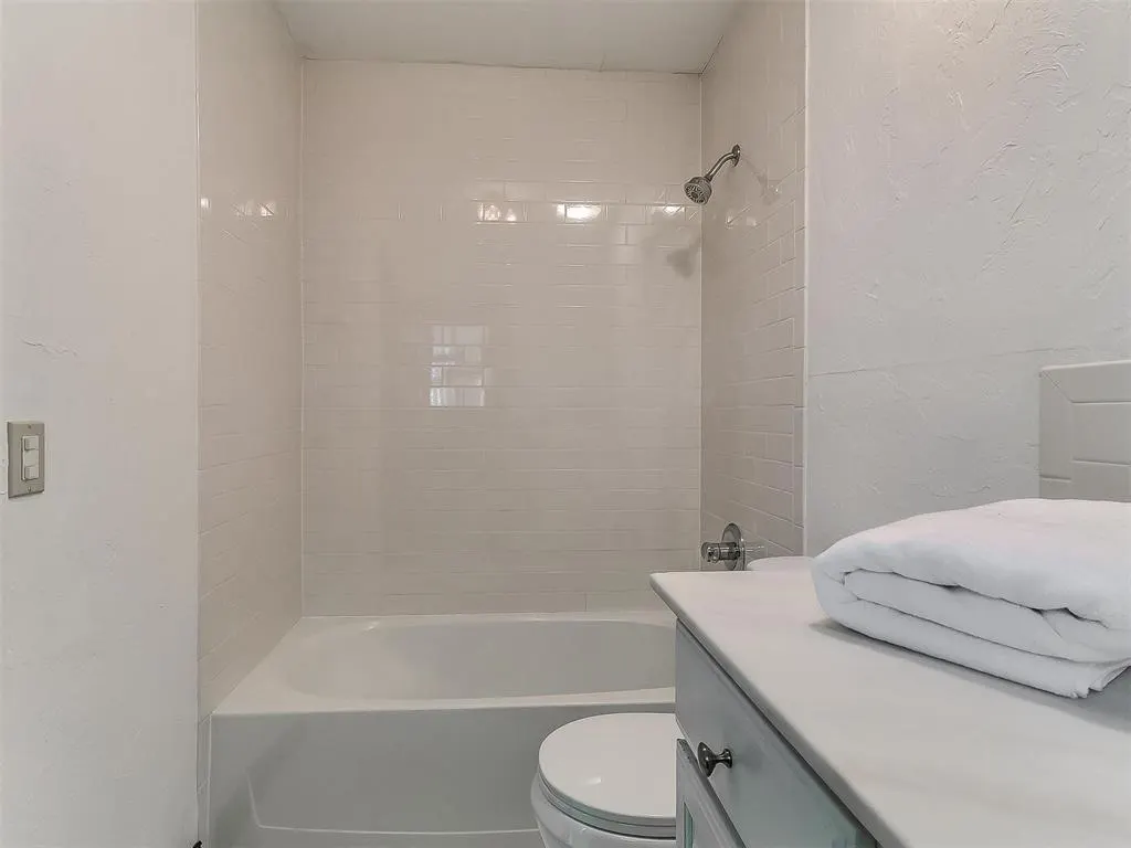 Photo 36 — 6441 Brandywine Lane, Oklahoma City, OK 73116