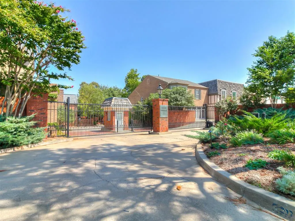Photo 40 — 6441 Brandywine Lane, Oklahoma City, OK 73116