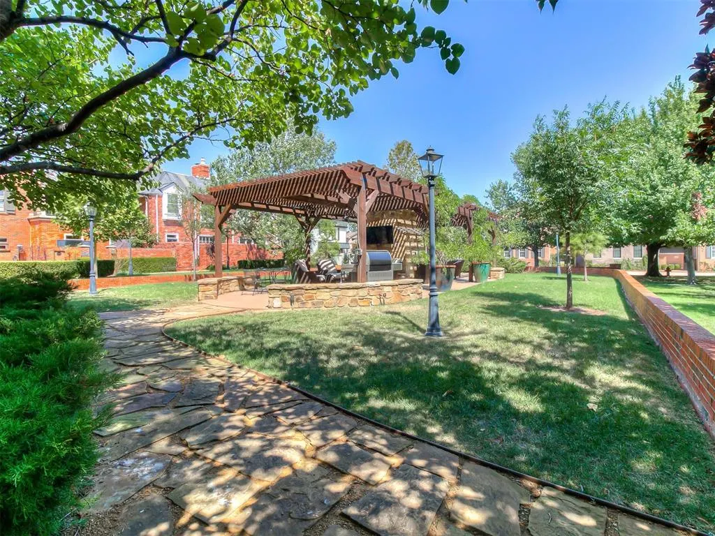 Photo 43 — 6441 Brandywine Lane, Oklahoma City, OK 73116