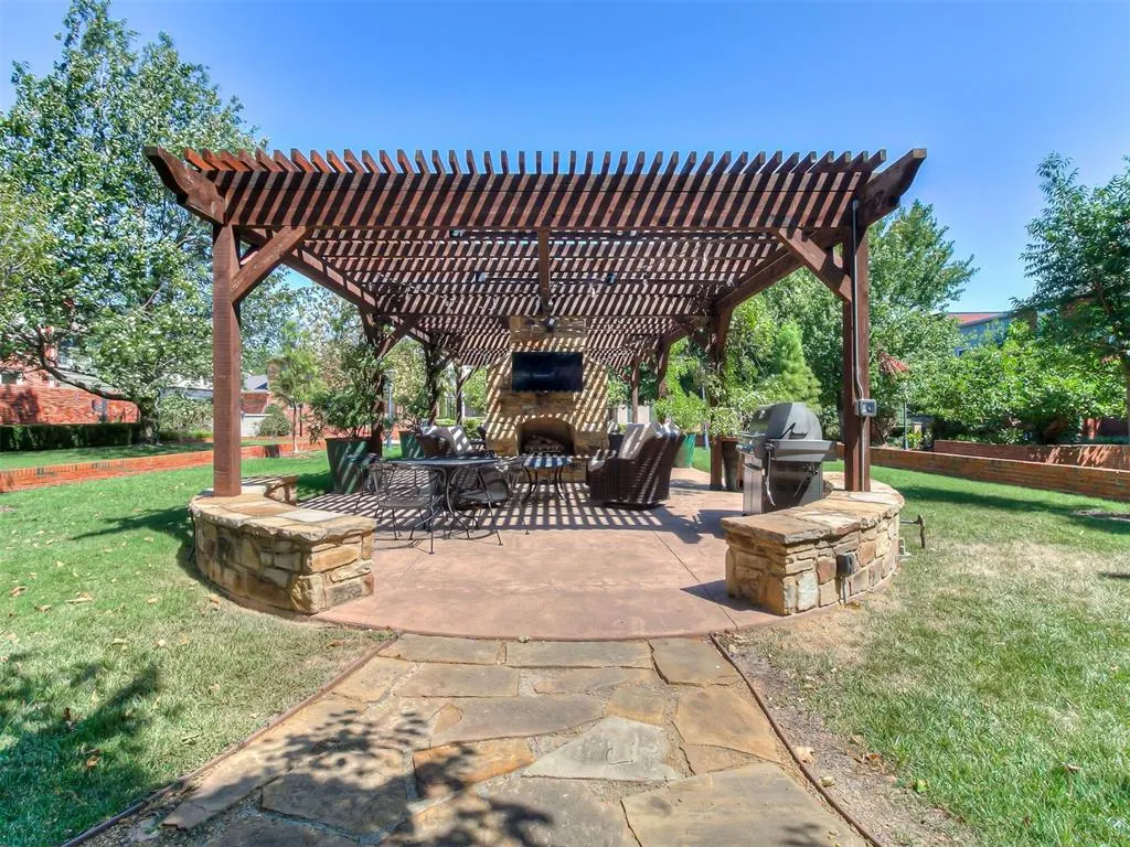 Photo 44 — 6441 Brandywine Lane, Oklahoma City, OK 73116