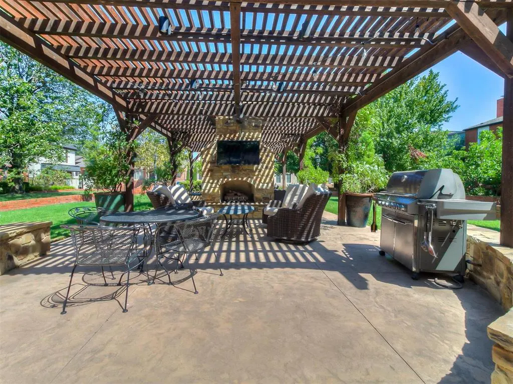 Photo 46 — 6441 Brandywine Lane, Oklahoma City, OK 73116