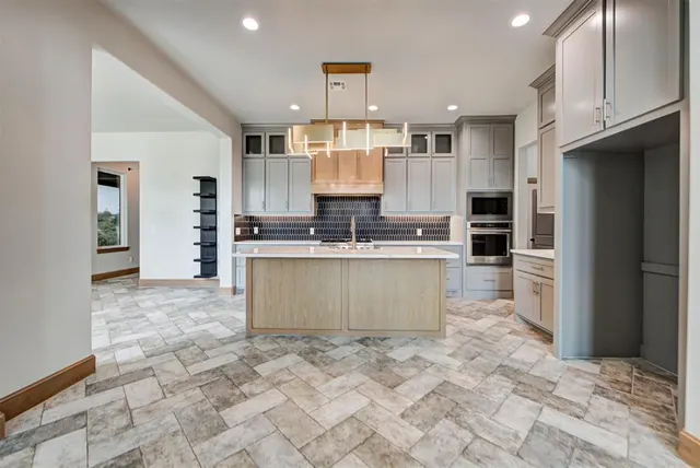 Photo 7 — 3387 Red Ridge Drive, Blanchard, OK 73010