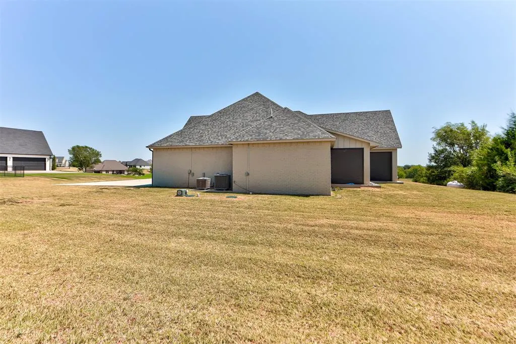 Photo 35 — 3387 Red Ridge Drive, Blanchard, OK 73010