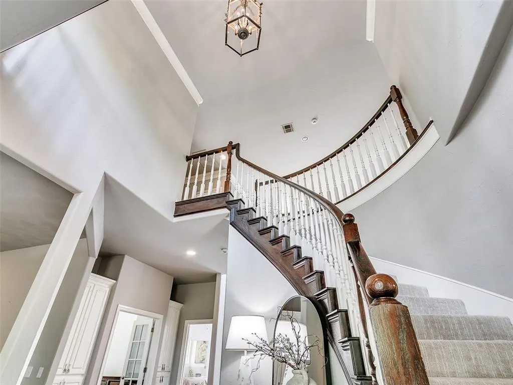 Photo 11 — 16 Greenmore Drive, Edmond, OK 73034