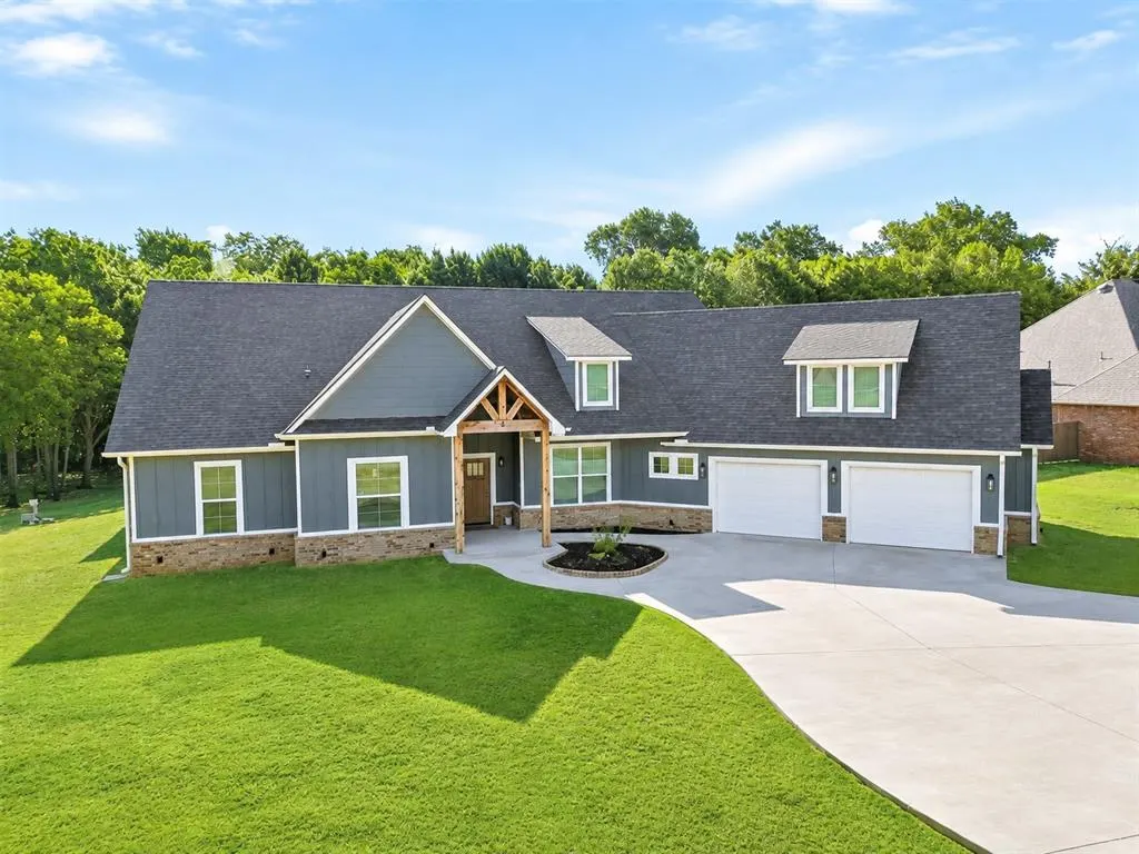 Front exterior — 19101 Abigail Drive, Shawnee, OK 74801