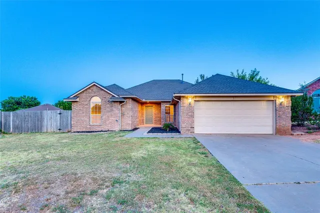 Front exterior — 4812 SE 52nd Street, Oklahoma City, OK 73135