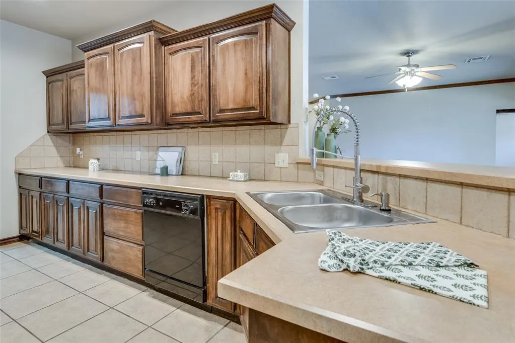 Photo 14 — 4812 SE 52nd Street, Oklahoma City, OK 73135