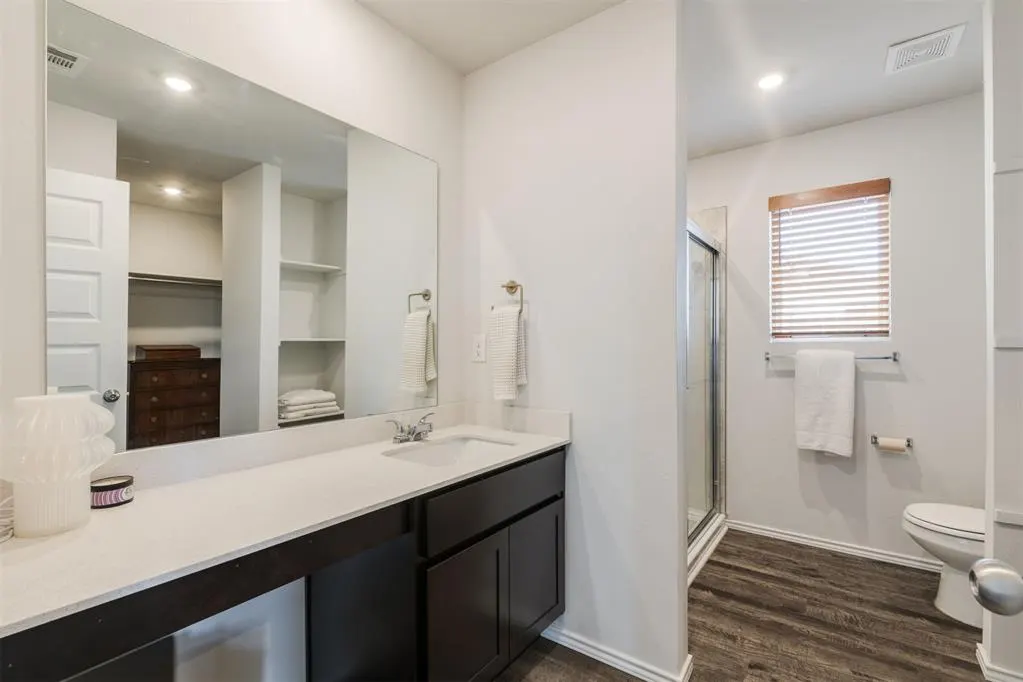Photo 33 — 837 NE 105th Street, Oklahoma City, OK 73114