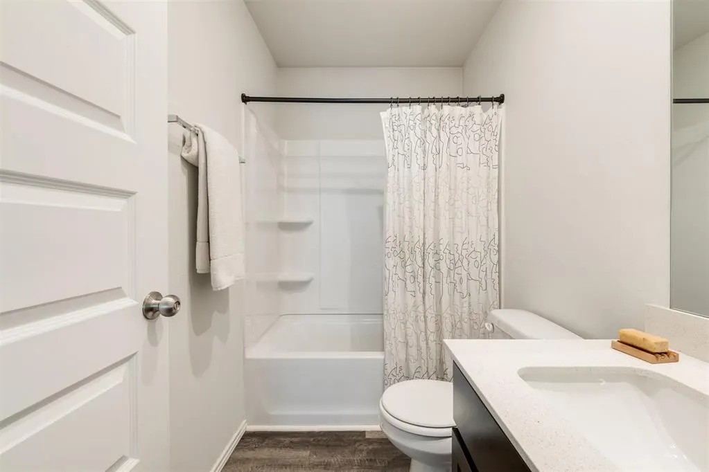 Photo 39 — 837 NE 105th Street, Oklahoma City, OK 73114