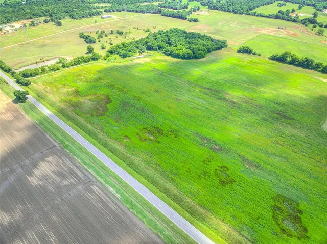 Photo 4 — 0002 N Harrah Road, Harrah, OK 73045