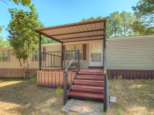 Photo 7 — 187 E Highland Avenue, Eufaula, OK 74432