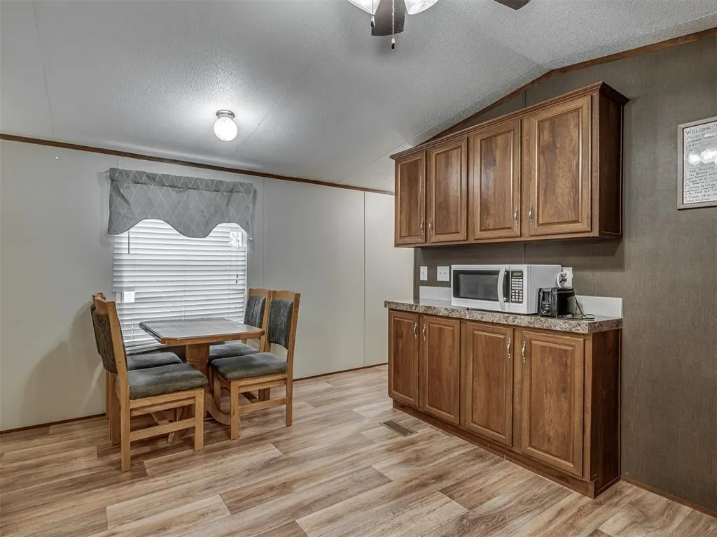 Photo 18 — 187 E Highland Avenue, Eufaula, OK 74432