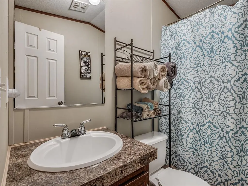 Photo 31 — 187 E Highland Avenue, Eufaula, OK 74432