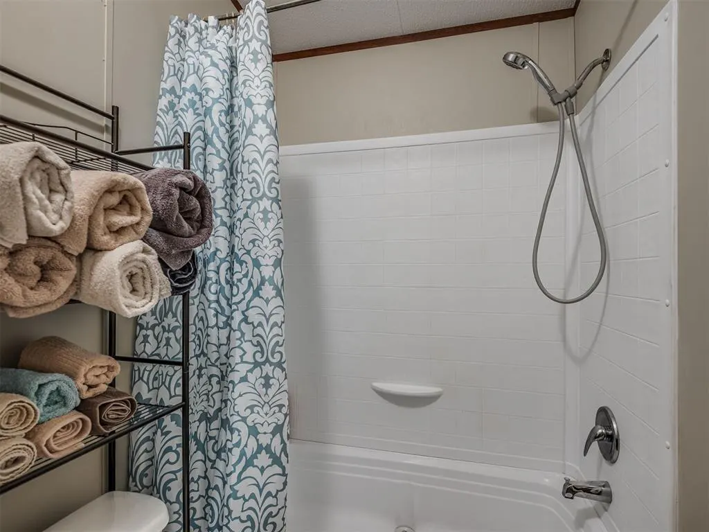 Photo 32 — 187 E Highland Avenue, Eufaula, OK 74432