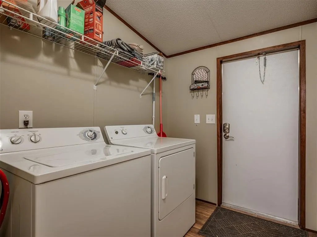 Photo 36 — 187 E Highland Avenue, Eufaula, OK 74432