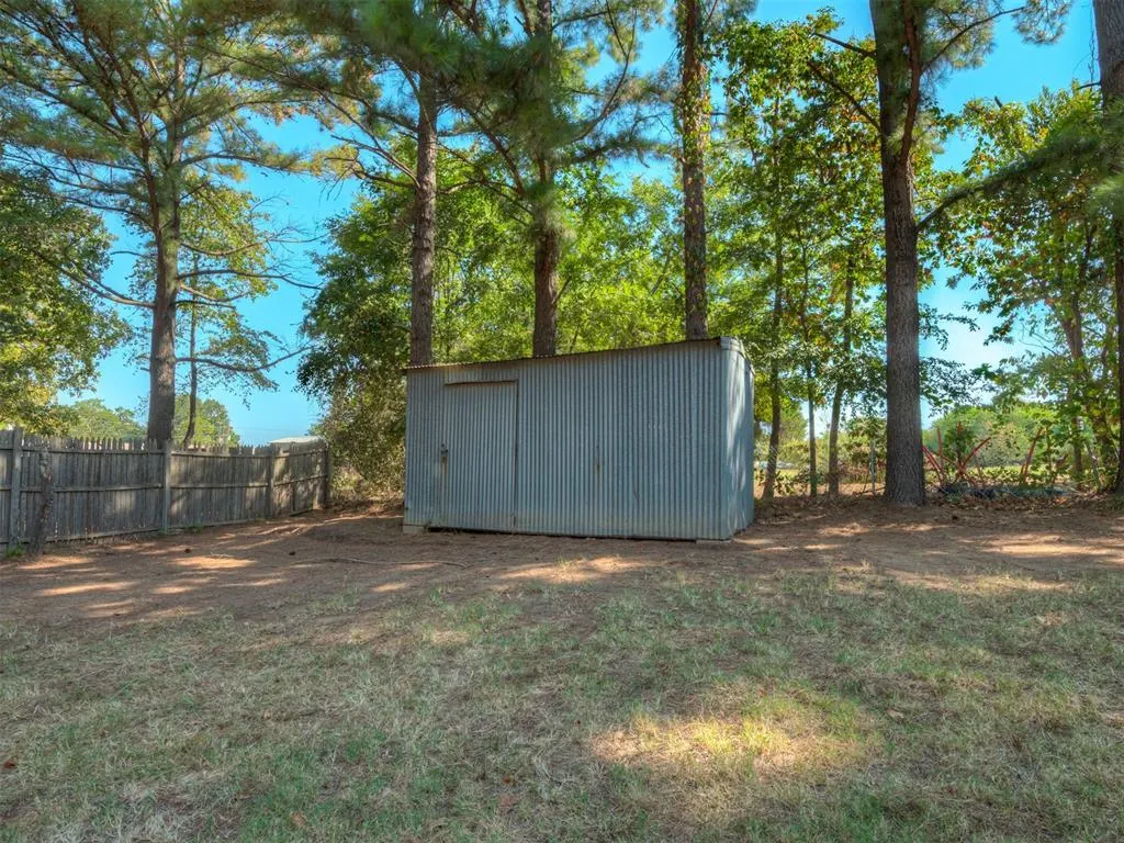 Photo 39 — 187 E Highland Avenue, Eufaula, OK 74432
