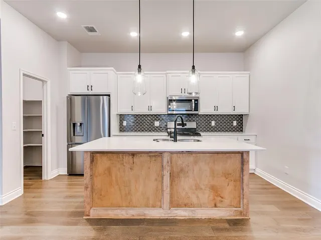 Photo 7 — 16117 Quiet Storm Drive, Oklahoma City, OK 73170