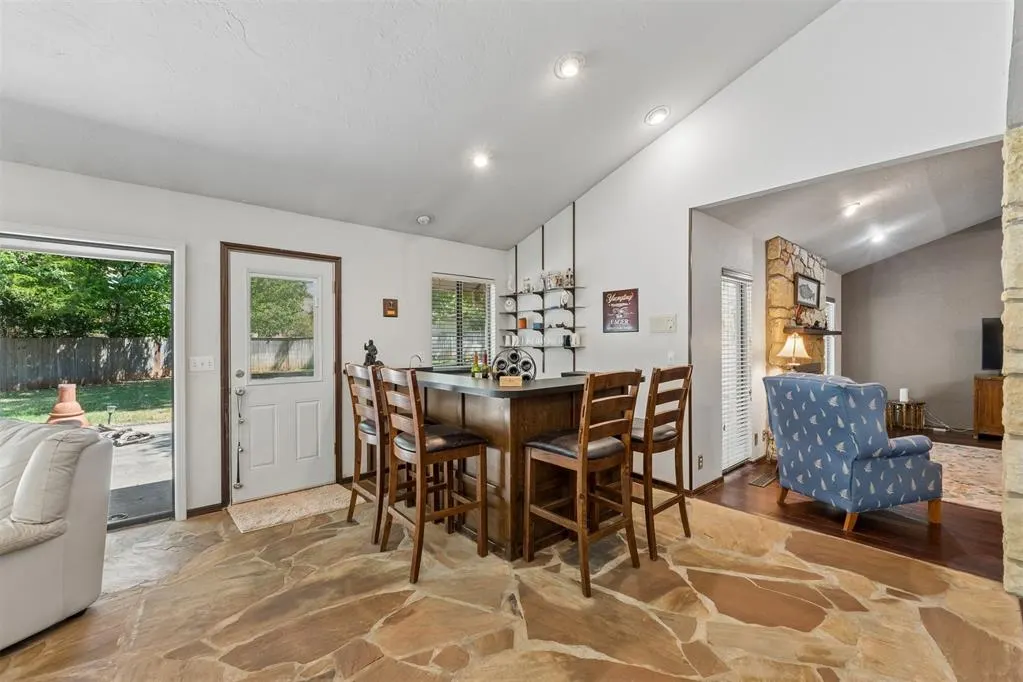 Photo 16 — 2008 Mistletoe Court, Edmond, OK 73034